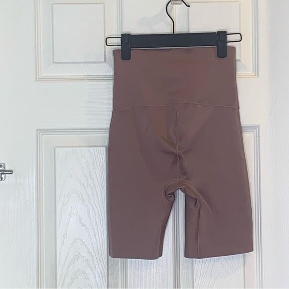 Juicy Couture Shaping Scuba Bike Shorts Size Small - Picture 7 of 8
